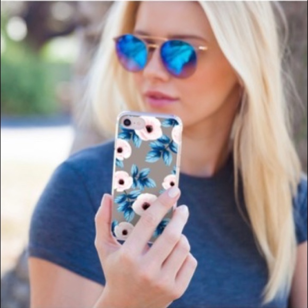 NIB Casery Blush Floral iPhone 6/7/8 Plus Case